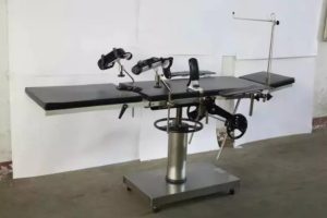 Bàn mổ thủy lực 3008A bánh quay đa năng cho phòng mổ hiện đại