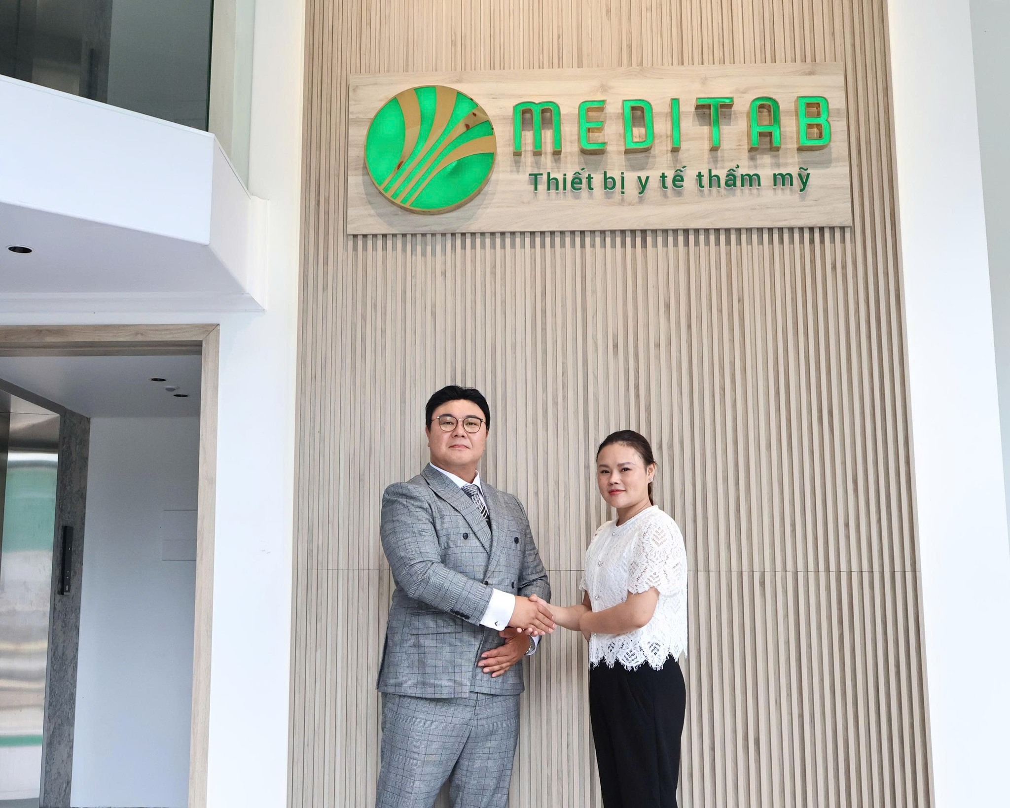 Meditab phân phối độc quyền Miracle Hands tại Việt Nam